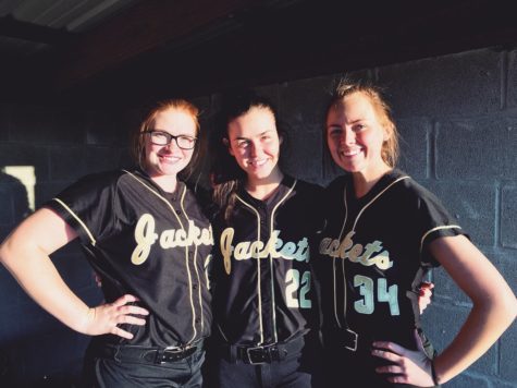 Lady Jacket Softball Faces Lamar